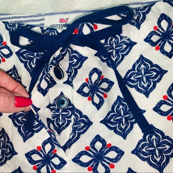 Vineyard Vines linen printed shorts - Picture 3 of 4